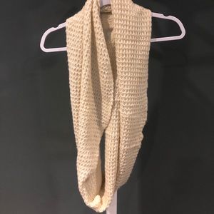 Infinity scarf